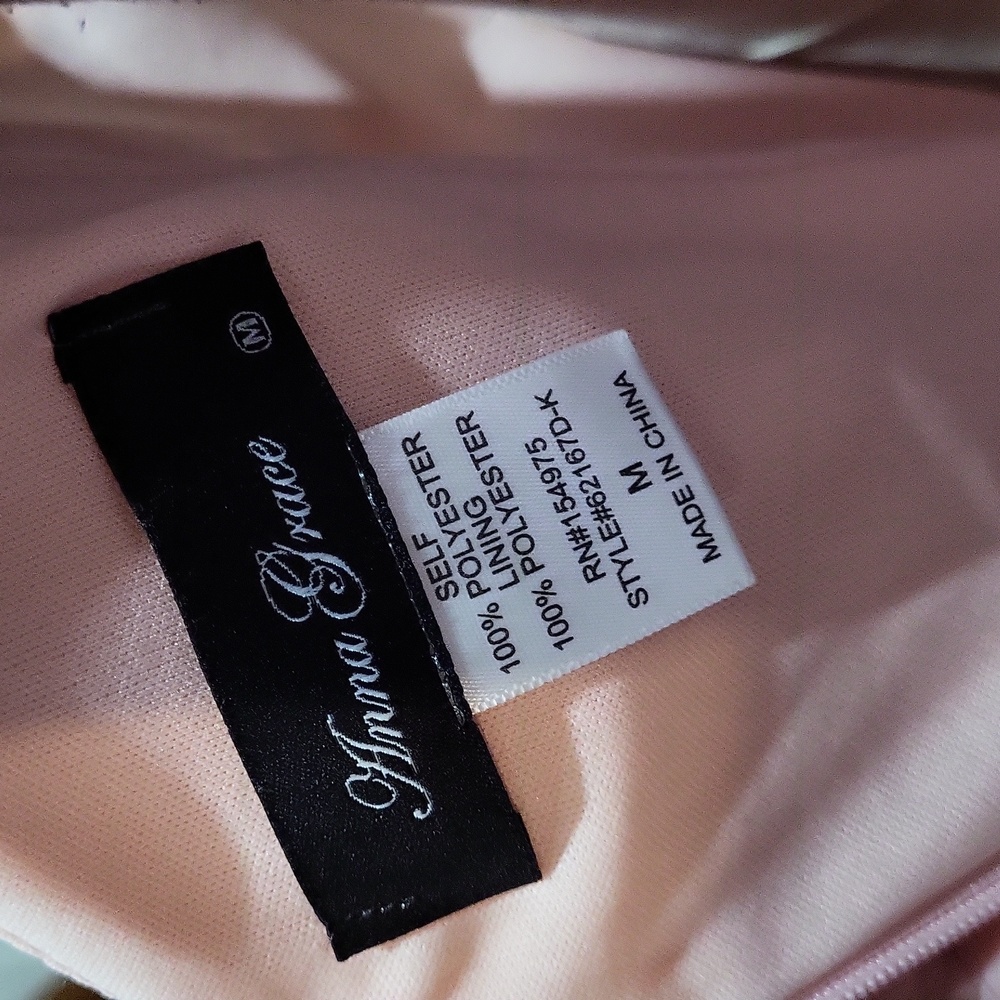 Anna Grace Dress 🩷 - Picture 10 of 11